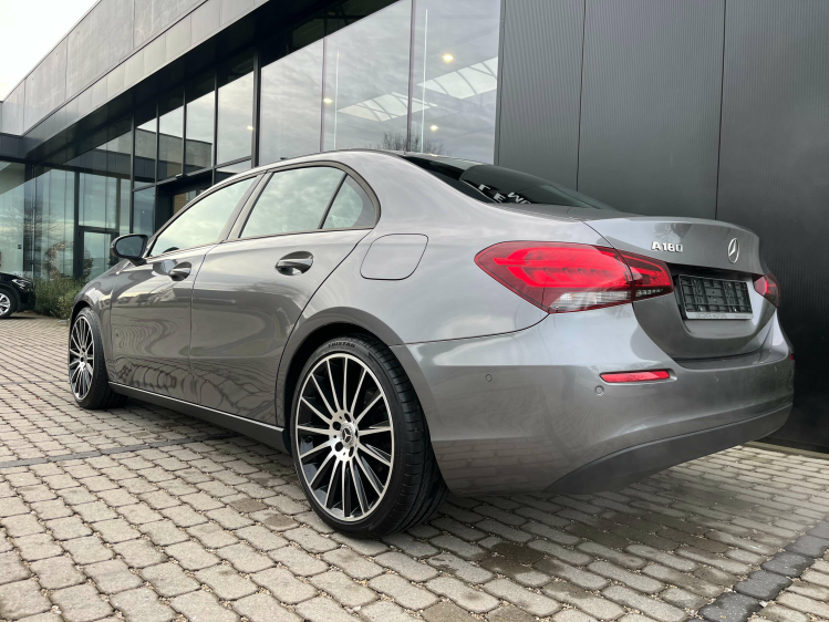 Mercedes-Benz A 180 A 180 7G-DCT Berline Widescreen Carplay/Camera/GPS Leconte Motors