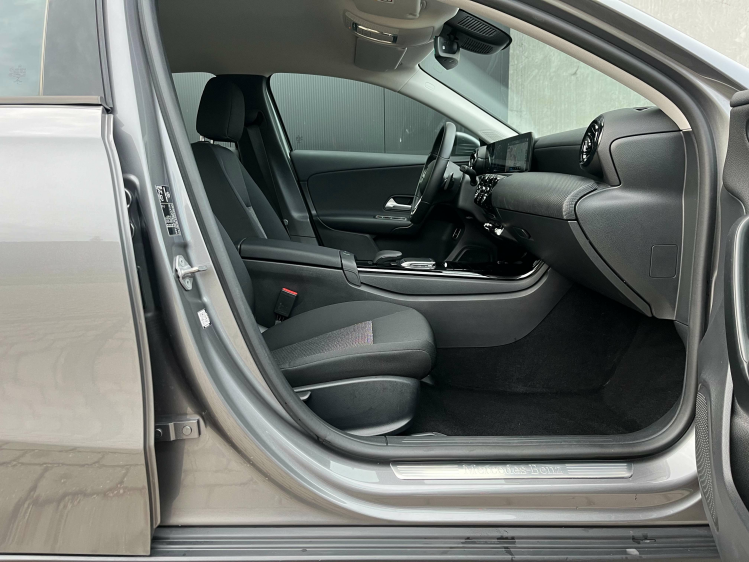 Mercedes-Benz A 180 A 180 7G-DCT Berline Widescreen Carplay/Camera/GPS Leconte Motors