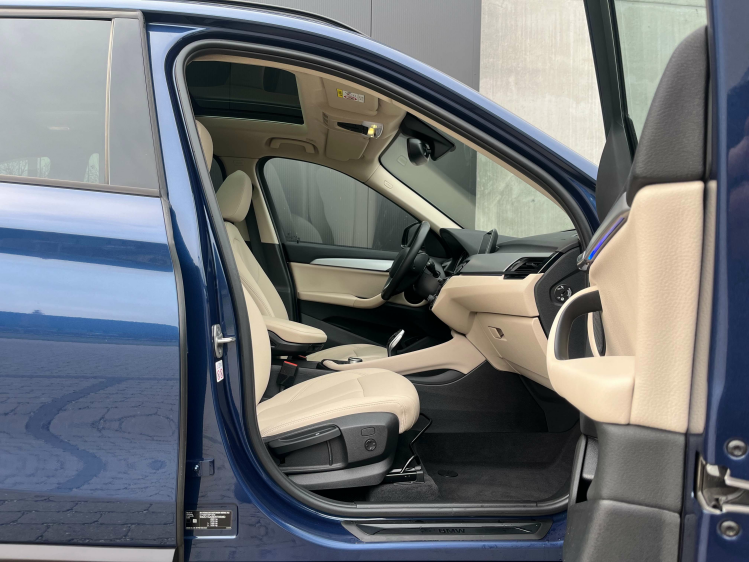 BMW X1 X1 sDrive18iA Panodak/Leder/Carplay/Camera/Sfeerv Leconte Motors