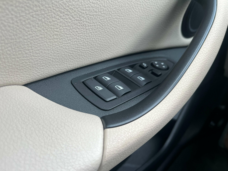 BMW X1 X1 sDrive18iA Panodak/Leder/Carplay/Camera/Sfeerv Leconte Motors