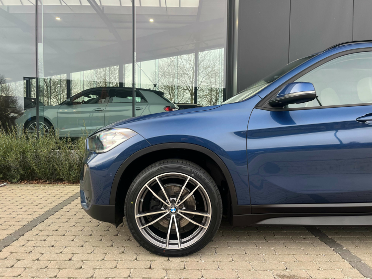 BMW X1 X1 sDrive18iA Panodak/Leder/Carplay/Camera/Sfeerv Leconte Motors
