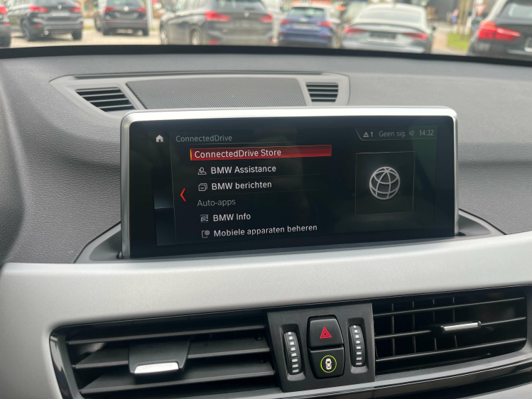 BMW X1 X1 sDrive18iA Panodak/Leder/Carplay/Camera/Sfeerv Leconte Motors