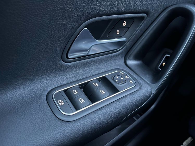 Mercedes-Benz CLA 180 CLA 180 Shooting Brake 7G-DCT Widescreen/Camera Leconte Motors