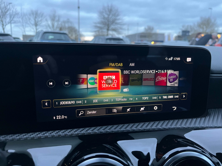 Mercedes-Benz CLA 180 CLA 180 Shooting Brake 7G-DCT Widescreen/Camera Leconte Motors