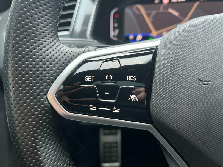 Volkswagen Tiguan Allspace Tiguan Allspace 1.5 TSI R-Line DSG Panodak/Leder.. Leconte Motors