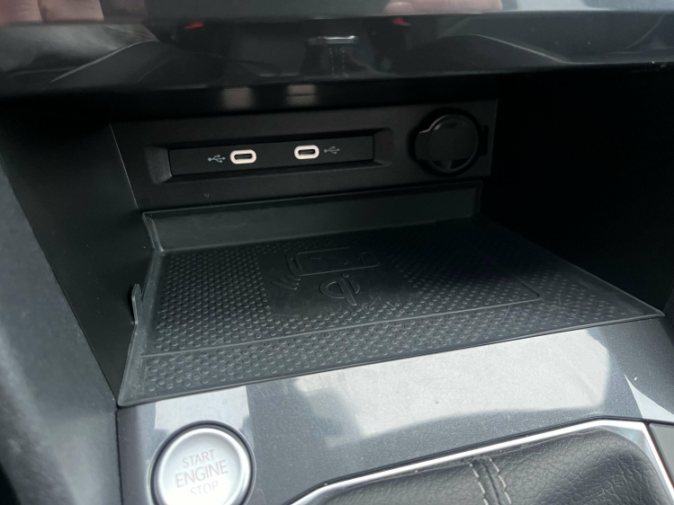 Volkswagen Tiguan Allspace Tiguan Allspace 1.5 TSI R-Line DSG Panodak/Leder.. Leconte Motors