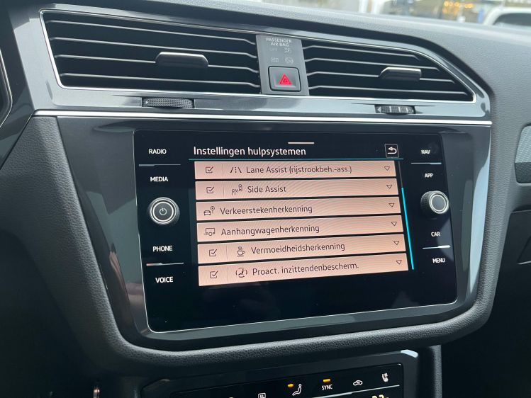 Volkswagen Tiguan Allspace Tiguan Allspace 1.5 TSI R-Line DSG Panodak/Leder.. Leconte Motors