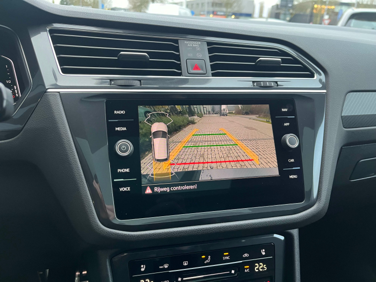 Volkswagen Tiguan Allspace Tiguan Allspace 1.5 TSI R-Line DSG Panodak/Leder.. Leconte Motors