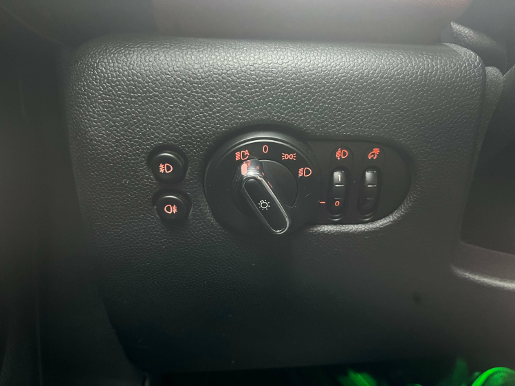 MINI Cooper Mini 1.5 Cooper Full-LED/Leder/Gps/Cruise/PDC/... Leconte Motors