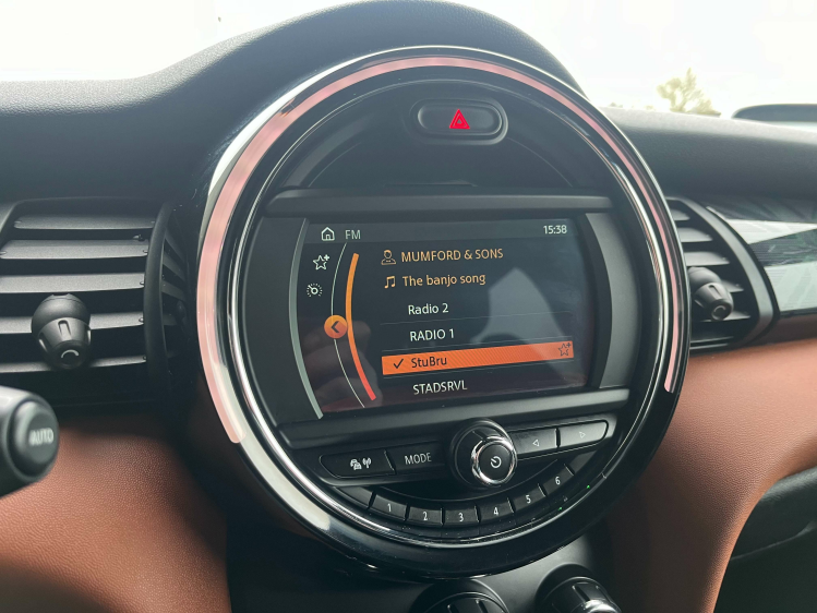 MINI Cooper Mini 1.5 Cooper Full-LED/Leder/Gps/Cruise/PDC/... Leconte Motors