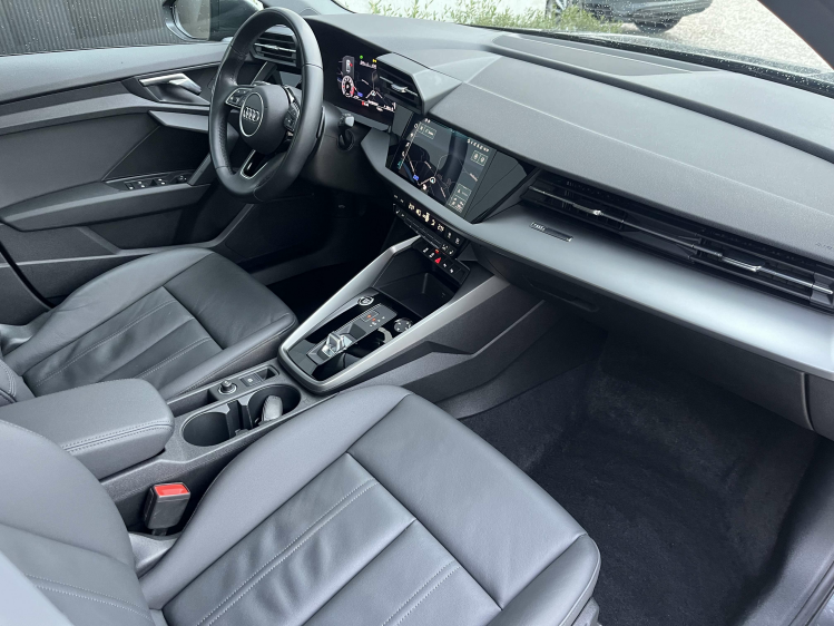 Audi A3 A3 30 TFSI S line S tronic Leder/Carplay/Virtual.. Leconte Motors