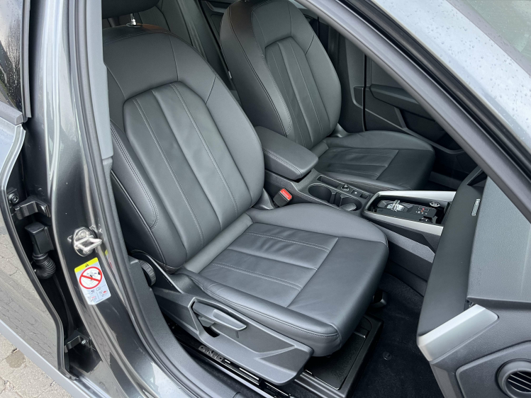 Audi A3 A3 30 TFSI S line S tronic Leder/Carplay/Virtual.. Leconte Motors