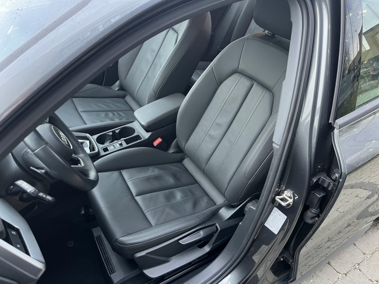 Audi A3 A3 30 TFSI S line S tronic Leder/Carplay/Virtual.. Leconte Motors