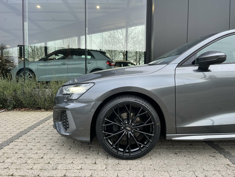 Audi A3 A3 30 TFSI S line S tronic Leder/Carplay/Virtual.. Leconte Motors