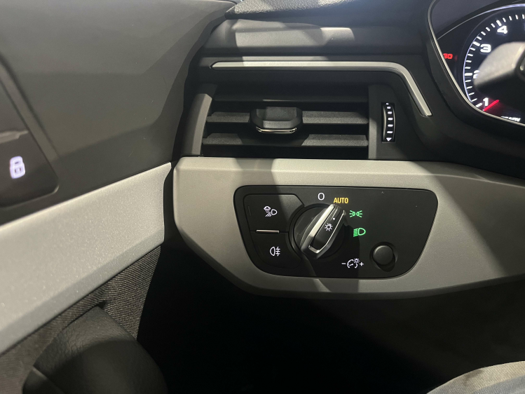 Audi A4 A4 Avant 35 TFSI S-Tronic Carplay/Gps/Cruise/PDC Leconte Motors