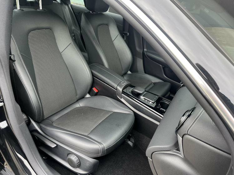 Mercedes-Benz CLA 180 CLA 180iA DCT Coupé Widescreen/Leder/Camera/Cruise Leconte Motors