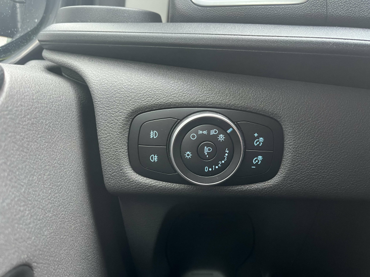 Ford Transit Custom Transit Custom 2.0TDCi L2H1 Automaat 5-zit/Trekhk Leconte Motors