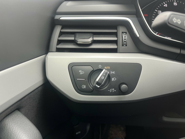 Audi A4 A4 Avant 35 TFSI S-Tronic Navigatie/Trekhaak/Cruis Leconte Motors