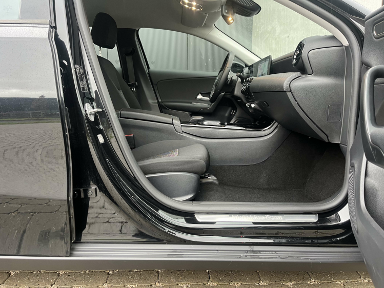 Mercedes-Benz A 180 A 180iA DCT Berline Widescreen/Zetelverwarming/CAM Leconte Motors
