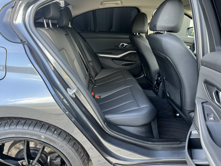 BMW 318 318 dA Berline LED/Leder/Gps/Carplay/PDC/Cruise Leconte Motors