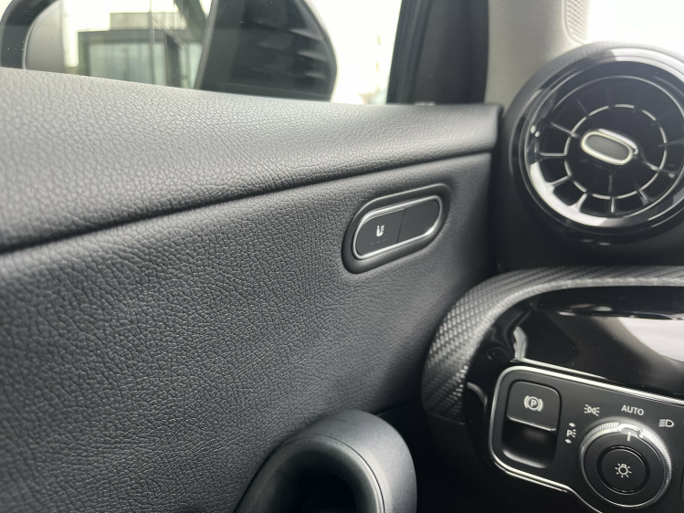 Mercedes-Benz A 180 A 180iA DCT Widescreen/Gps/Camera/Zetelverwarming Leconte Motors