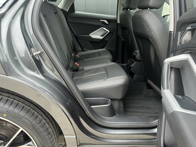 Audi Q3 Q3 SB 35TFSI S-Line Panodak/Leder/Camera/Carplay Leconte Motors