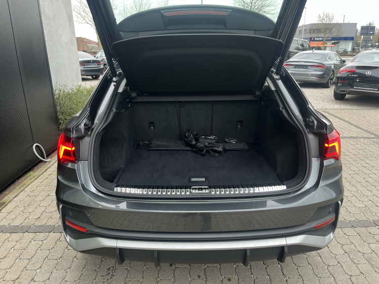 Audi Q3 Q3 SB 35TFSI S-Line Panodak/Leder/Camera/Carplay Leconte Motors