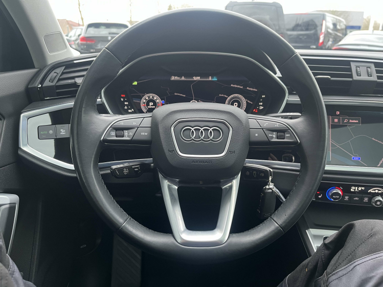 Audi Q3 Q3 SB 35TFSI S-Line Panodak/Leder/Camera/Carplay Leconte Motors