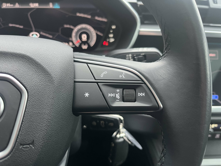 Audi Q3 Q3 SB 35TFSI S-Line Panodak/Leder/Camera/Carplay Leconte Motors