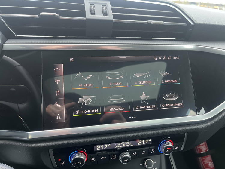 Audi Q3 Q3 SB 35TFSI S-Line Panodak/Leder/Camera/Carplay Leconte Motors