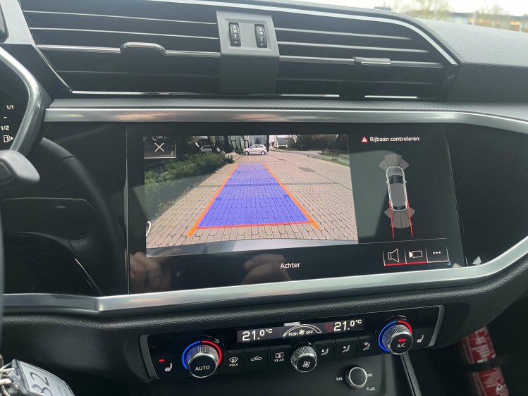 Audi Q3 Q3 SB 35TFSI S-Line Panodak/Leder/Camera/Carplay Leconte Motors