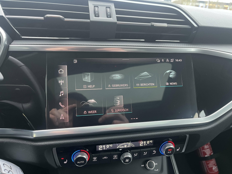Audi Q3 Q3 SB 35TFSI S-Line Panodak/Leder/Camera/Carplay Leconte Motors
