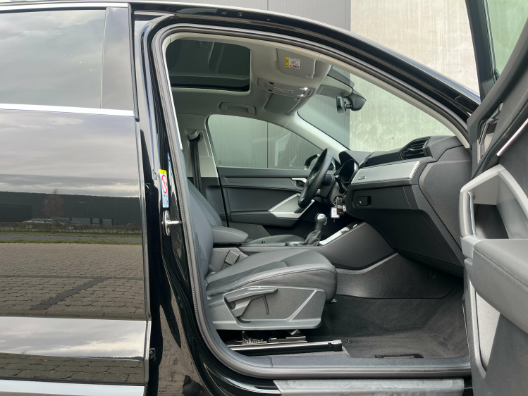 Audi Q3 Q3 Sportback 35TFSI S-Tronic Panodak/LED/Leder/CAM Leconte Motors