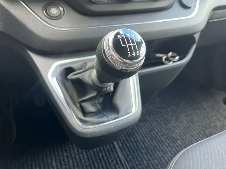 Renault Trafic 2.0 dCi Grand Confort 3-zit/Dakrek/Trekhaak/Carplay/Camera/...!! Leconte Motors