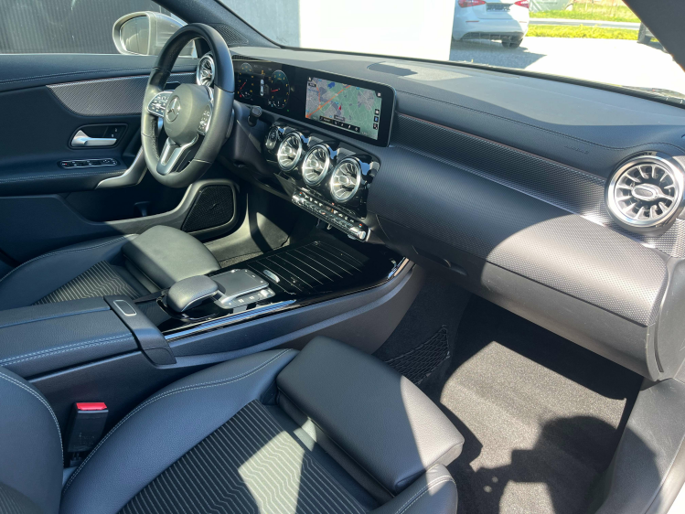 Mercedes-Benz CLA 180 CLA180iA Coupé Panodak/Leder/LED/Camera/...!! Leconte Motors