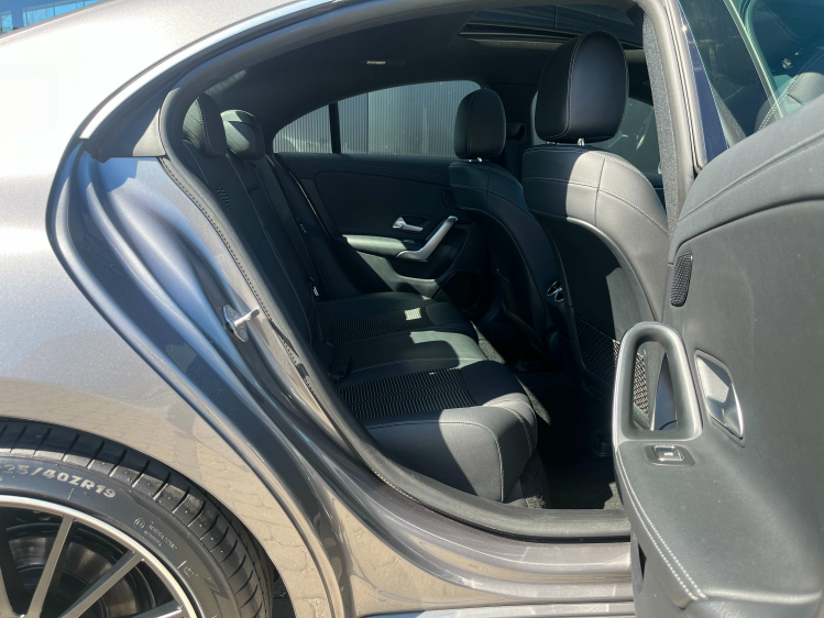 Mercedes-Benz CLA 180 CLA180iA Coupé Panodak/Leder/LED/Camera/...!! Leconte Motors