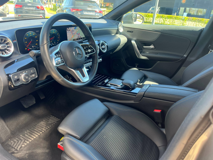 Mercedes-Benz CLA 180 CLA180iA Coupé Panodak/Leder/LED/Camera/...!! Leconte Motors