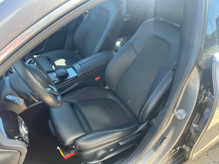 Mercedes-Benz CLA 180 CLA180iA Coupé Panodak/Leder/LED/Camera/...!! Leconte Motors