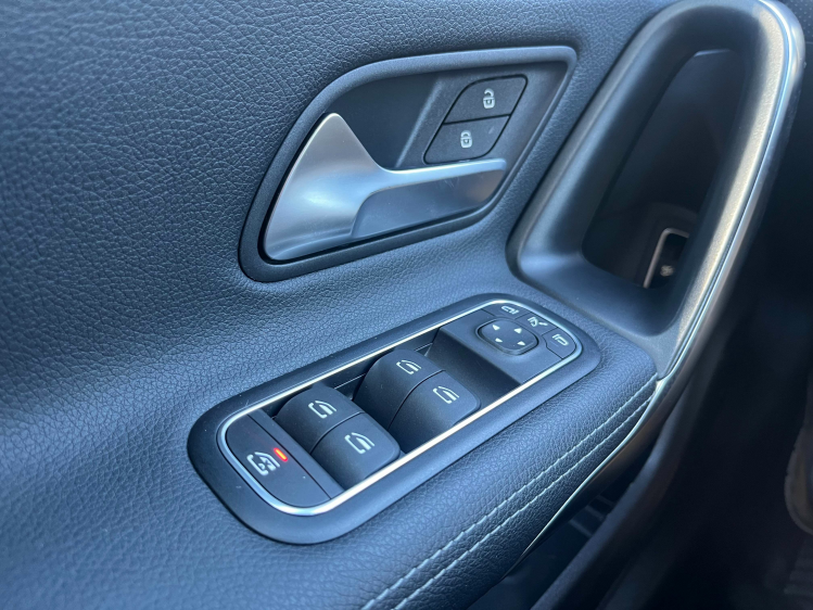 Mercedes-Benz CLA 180 CLA180iA Coupé Panodak/Leder/LED/Camera/...!! Leconte Motors