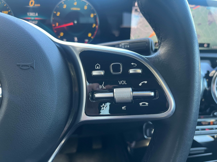 Mercedes-Benz CLA 180 CLA180iA Coupé Panodak/Leder/LED/Camera/...!! Leconte Motors