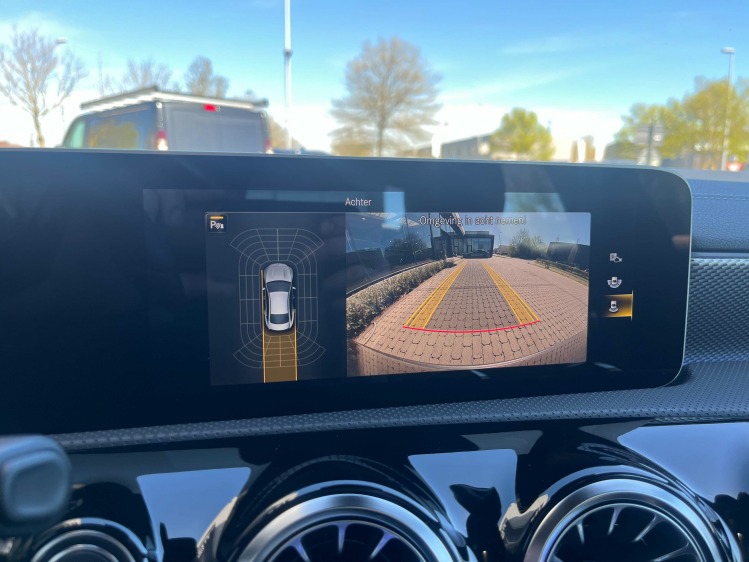 Mercedes-Benz CLA 180 CLA180iA Coupé Panodak/Leder/LED/Camera/...!! Leconte Motors