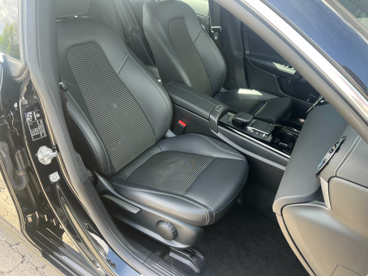 Mercedes-Benz CLA 250 CLA 250e Plug In Hybrid Coupé Leder/Camera/Cruise/...!! Leconte Motors