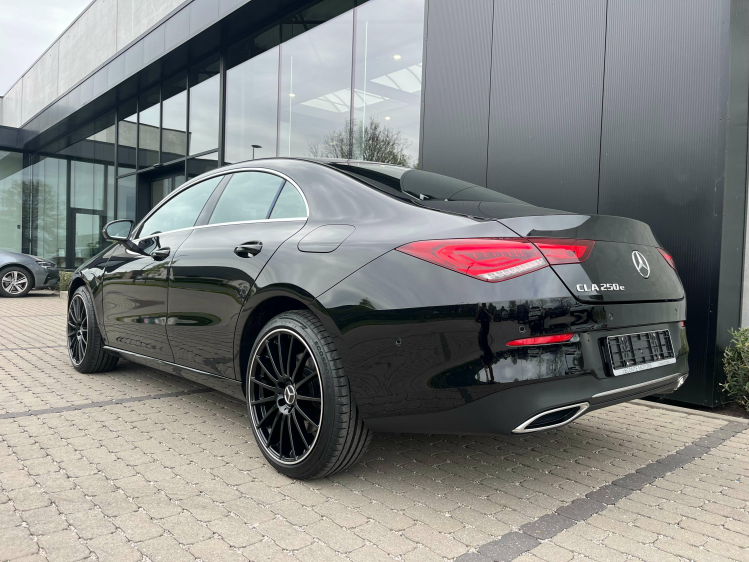 Mercedes-Benz CLA 250 CLA 250e Plug In Hybrid Coupé Leder/Camera/Cruise/...!! Leconte Motors