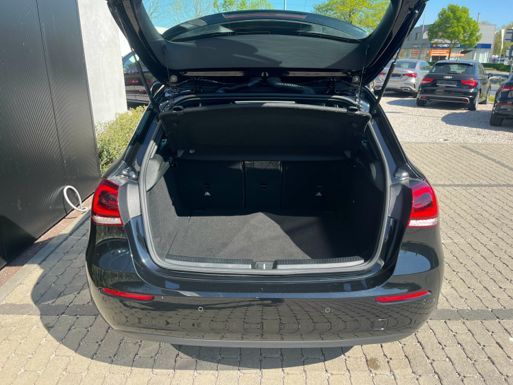 Mercedes-Benz A 180 A180i DCT LED/Widescreen/Leder/Camera/Zetelverwarming/...!! Leconte Motors