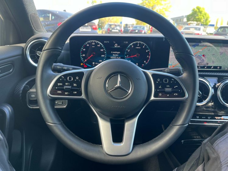 Mercedes-Benz A 180 A180i DCT LED/Widescreen/Leder/Camera/Zetelverwarming/...!! Leconte Motors