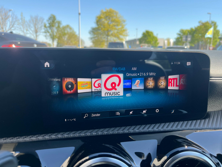 Mercedes-Benz A 180 A180i DCT LED/Widescreen/Leder/Camera/Zetelverwarming/...!! Leconte Motors