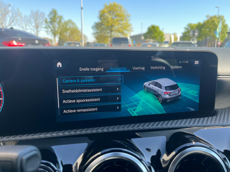 Mercedes-Benz A 180 A180i DCT LED/Widescreen/Leder/Camera/Zetelverwarming/...!! Leconte Motors