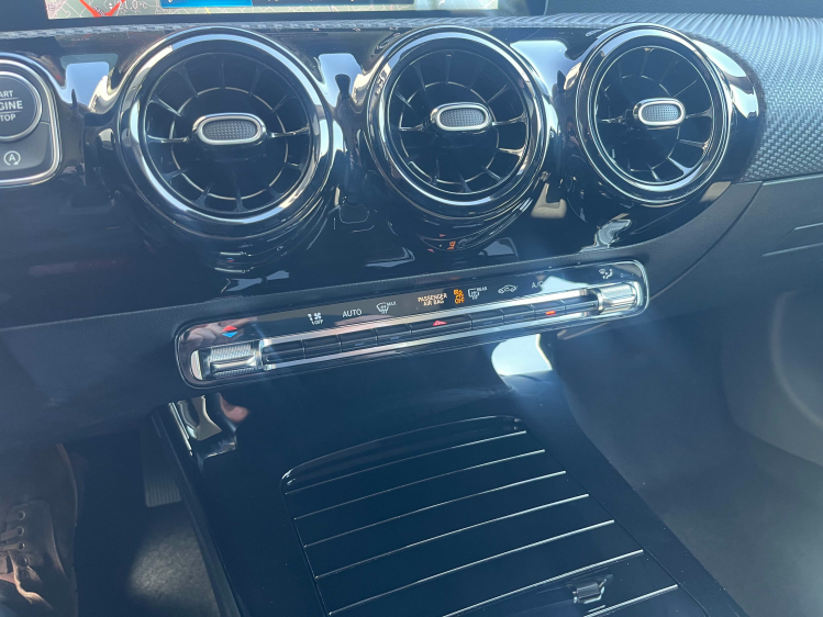 Mercedes-Benz A 180 A 180i DCT Widescreen/Navigatie/Camera/Zetelverwarming Leconte Motors