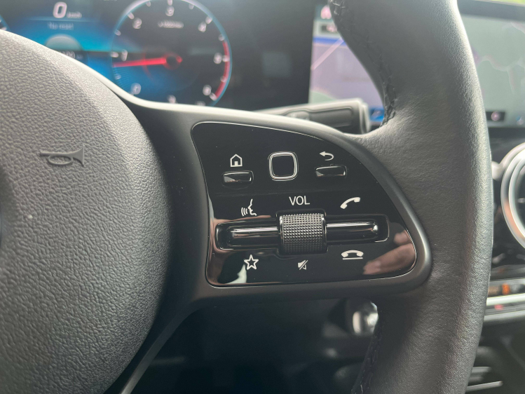 Mercedes-Benz GLB 200 GLB 200dA 7-zitpl/Widescreen/LED/Sportzetels/Carplay Leconte Motors