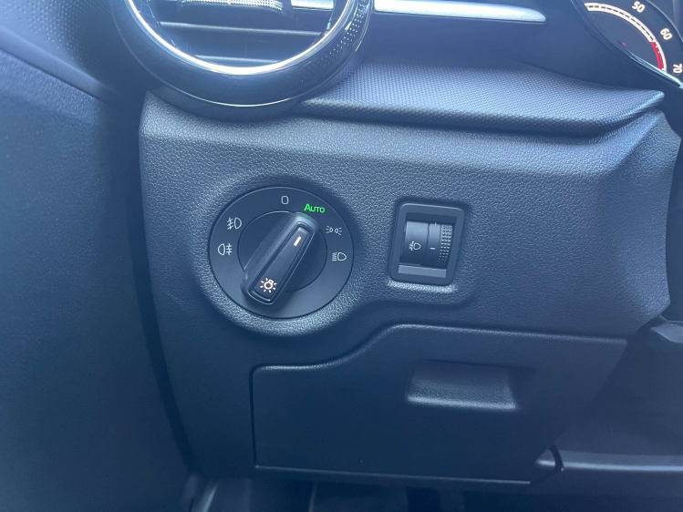 Skoda Fabia Fabia 1.0i Camera/Carplay/Cruise/PDC/...!! Leconte Motors